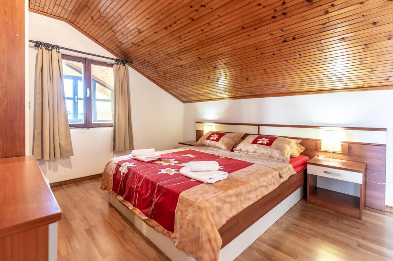 Apartments Ivana Zadar Bagian luar foto