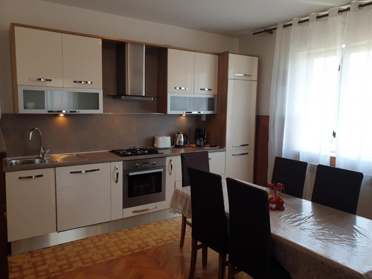 Apartments Ivana Zadar Bagian luar foto